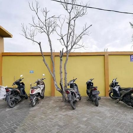 Hotel Reddoorz Near Ekowisata Mangrove Belawan Extérieur photo