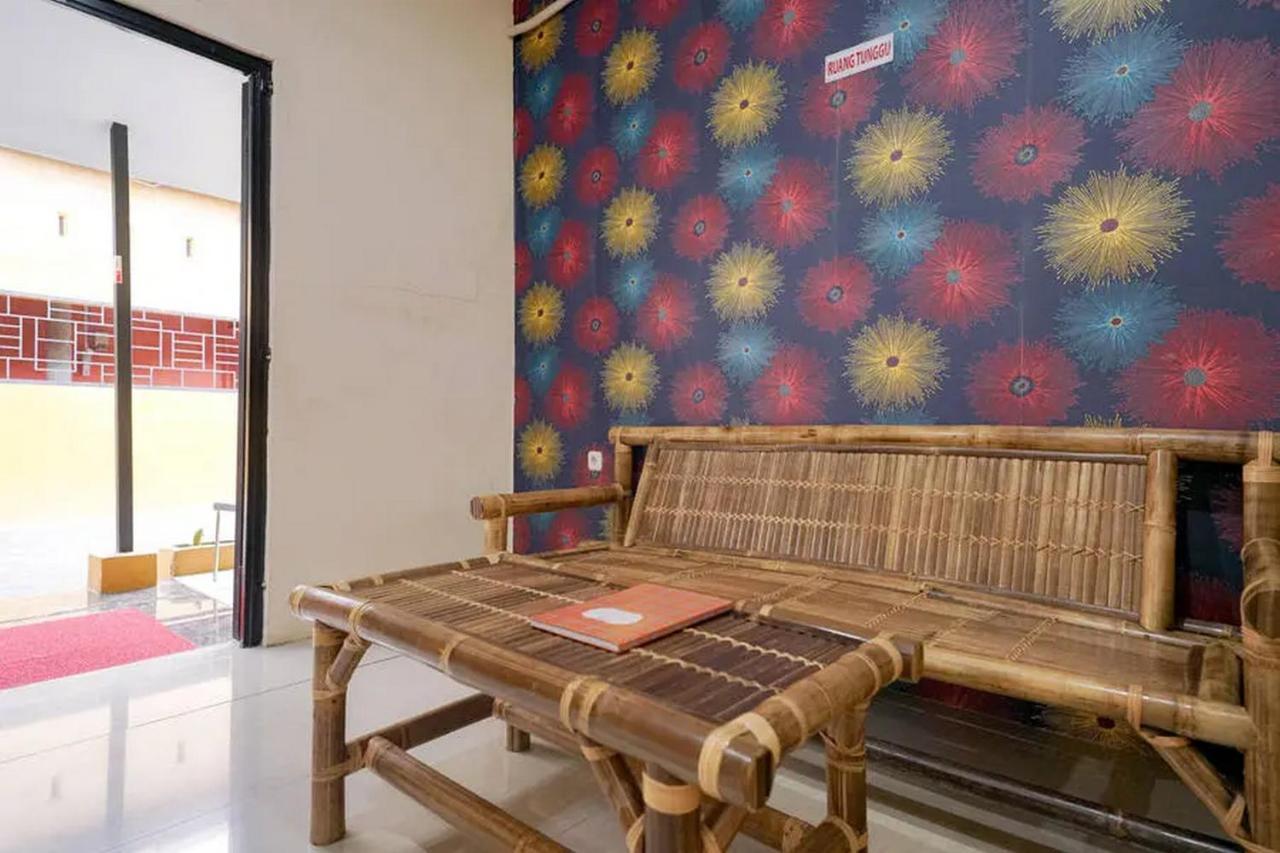 Hotel Reddoorz Near Ekowisata Mangrove Belawan Extérieur photo