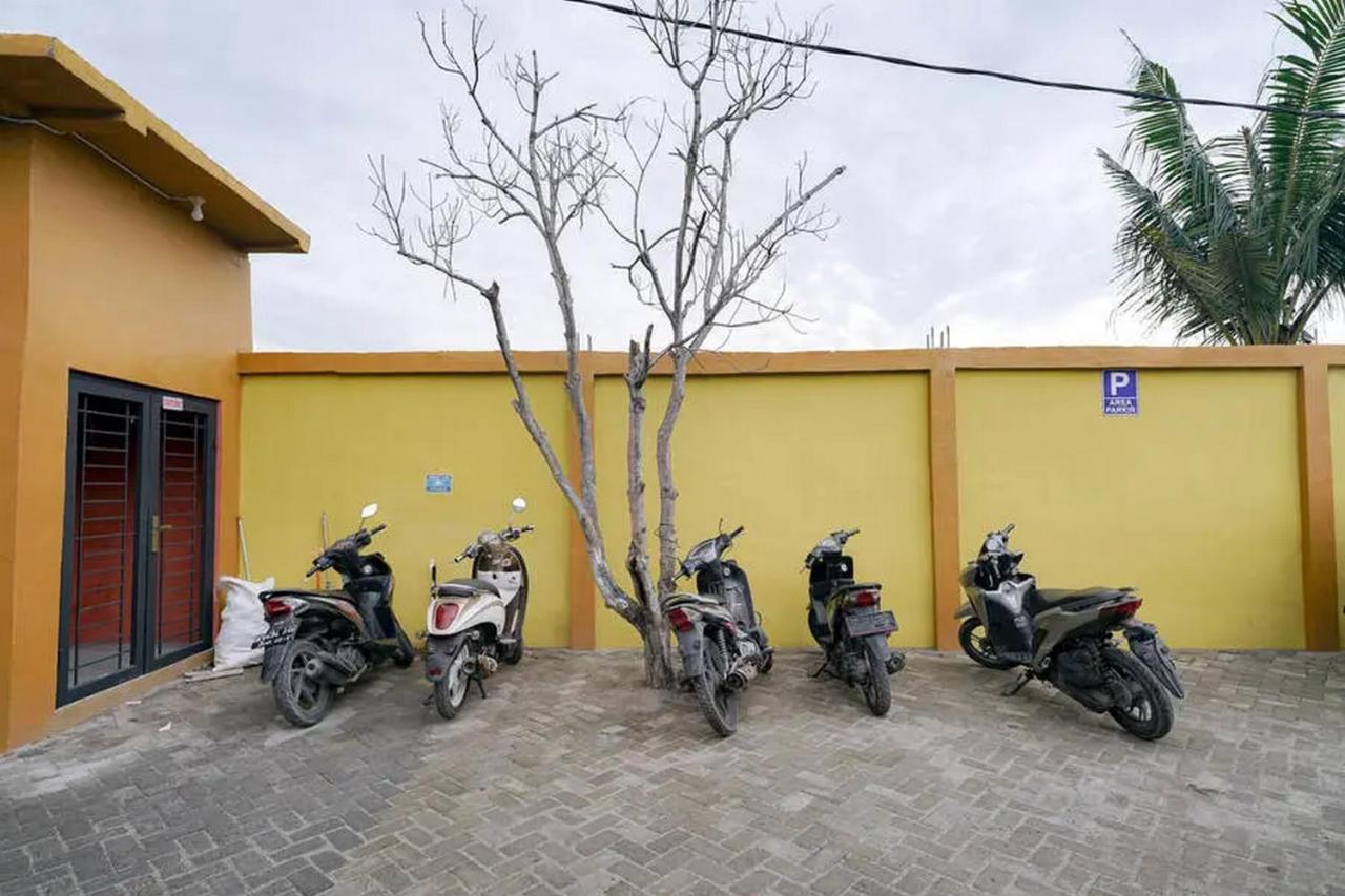 Hotel Reddoorz Near Ekowisata Mangrove Belawan Extérieur photo